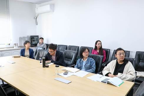 说明: G:\#1 材纺厂长资源
-公共\1 材料工程系工作日志\3 基层教学组织\2022-2023-2\聘课照片\4.26 教师竞课\20230426-IMG_1529.jpg